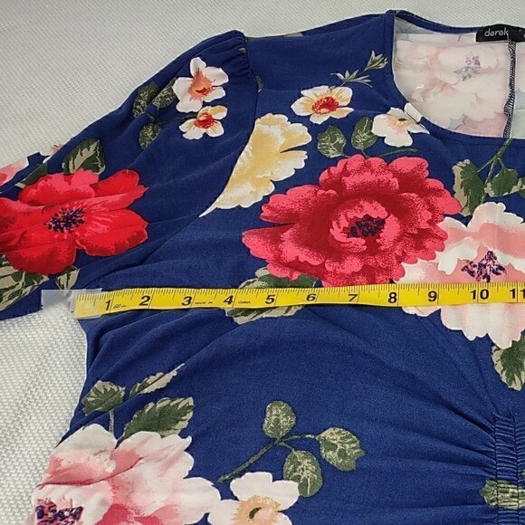 DEREK HEART NAVY BLUE FLORAL DRESS RUCHED SIDES AND FRONT. SIZE 3X - Picture 11 of 14
